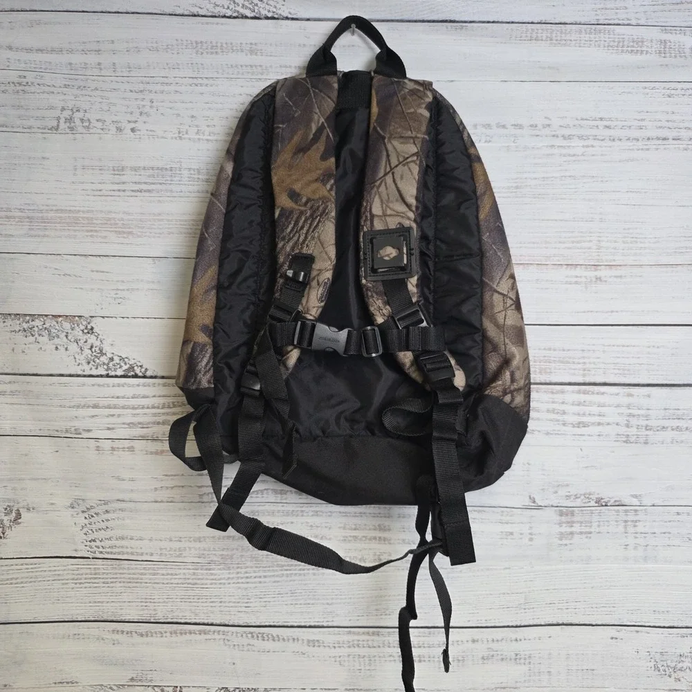 Fieldline Realtree Hardwood Camouflage Hunting Backpack‎ Soft Zipper Issue Hole